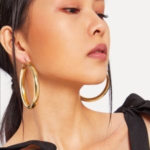 Meet your Posher, Lis